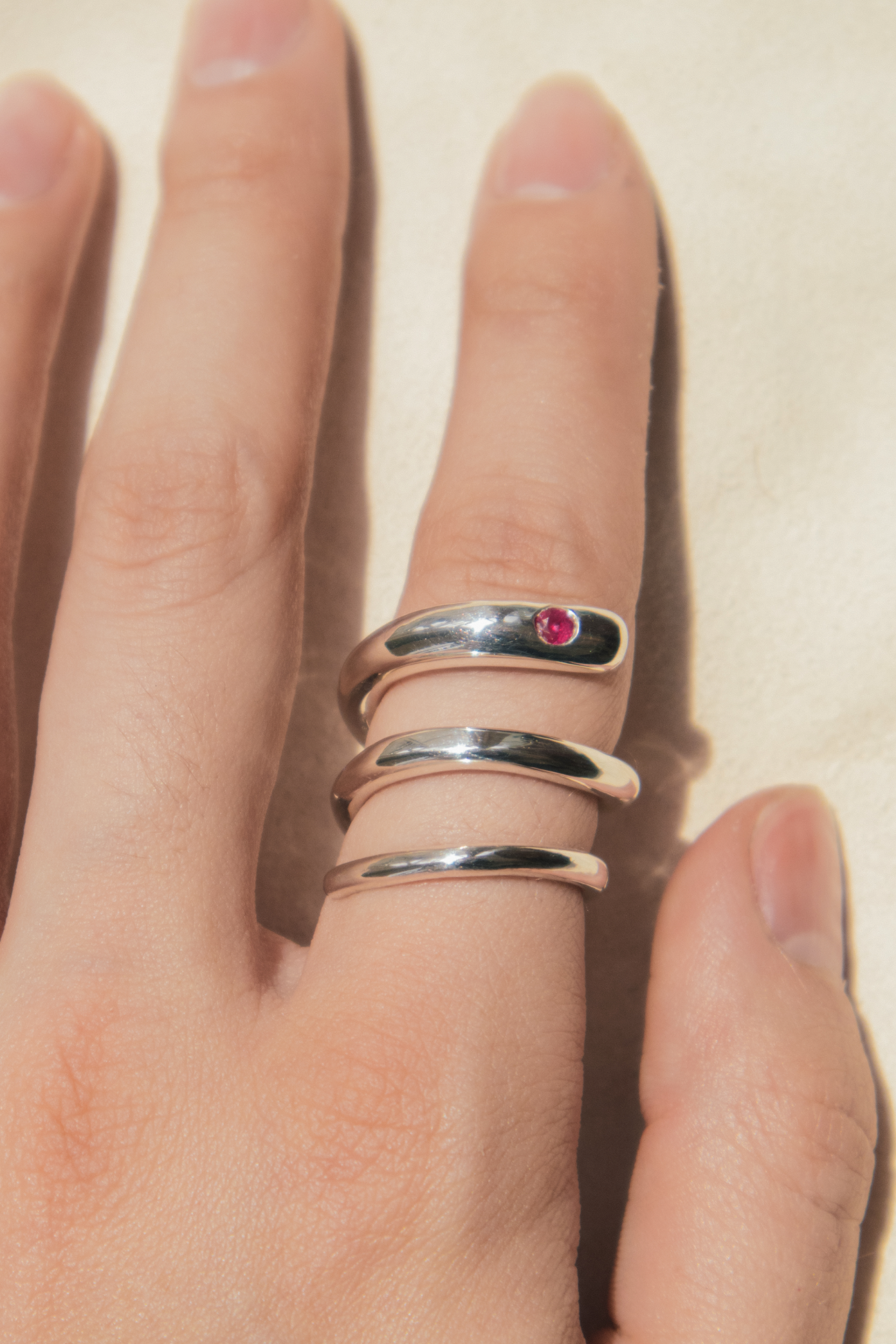 El Espiral Ring - 925 Silver with Gemstone