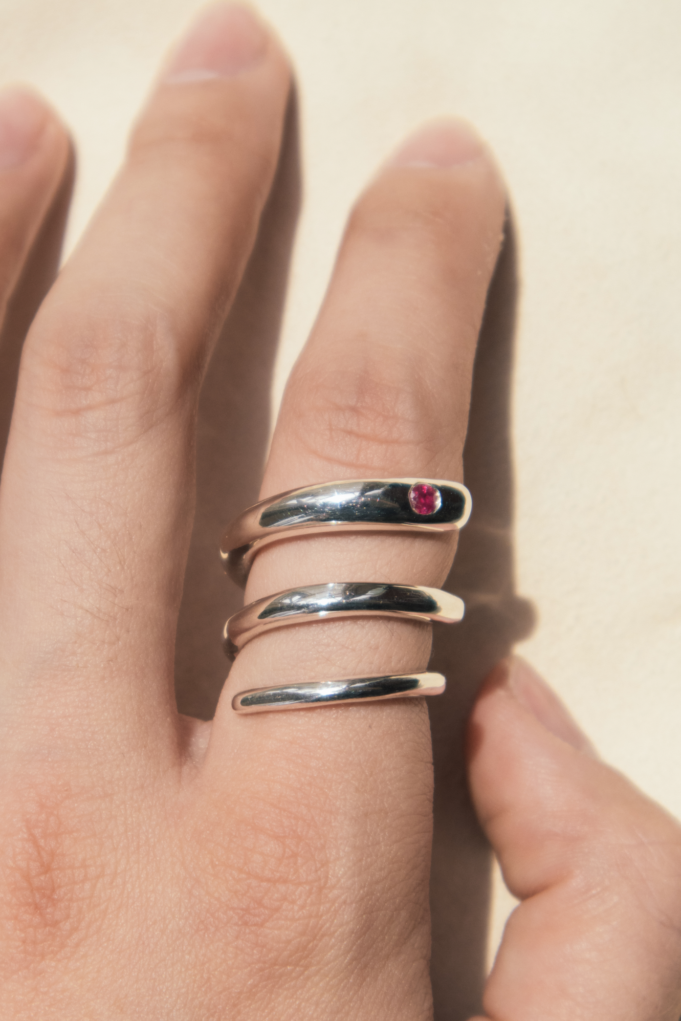El Espiral Ring - 925 Silver with Gemstone