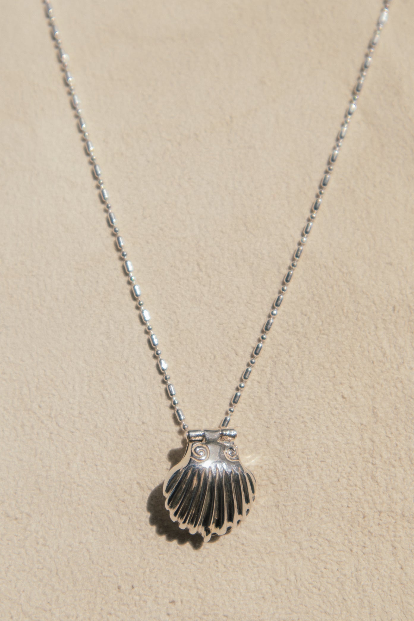 La Perlita Charm Necklace - 925 Silver