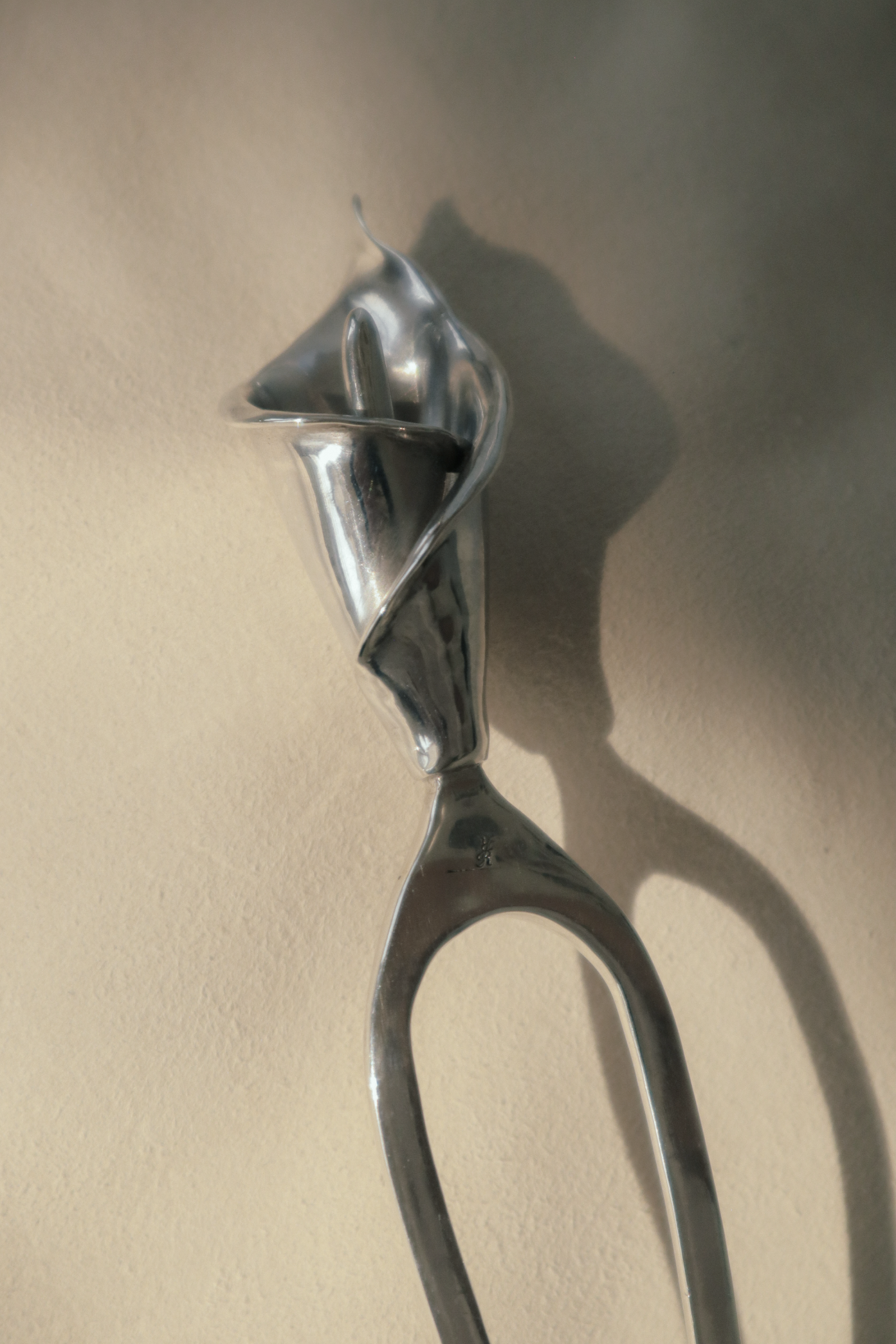 La Flor Silver Hair Pin - Calla Lily